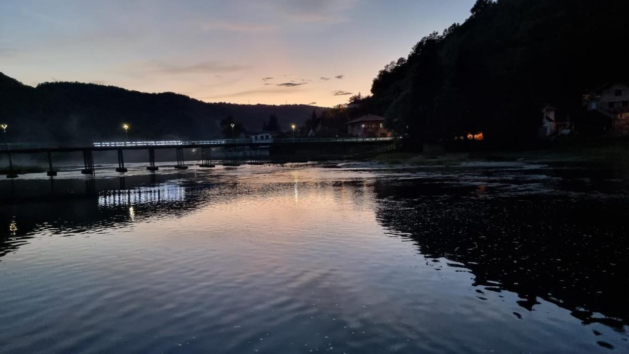 Holiday Home Sajra クレン・ヴァクフ エクステリア 写真